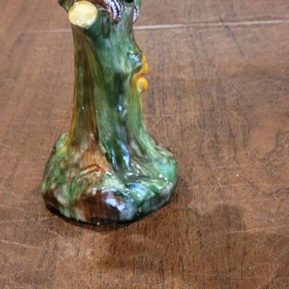 Vintage Tuscan Blue Cap Female Yellow Bird Figurine England 5.25". - Picture 9 of 16